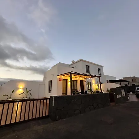 Casa Amarillo Del Sol *